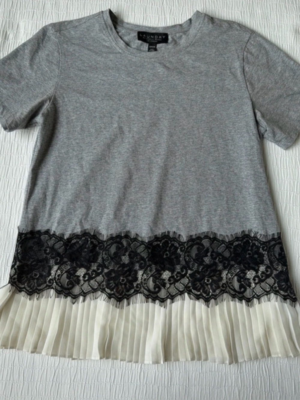 Laundry by Shelli Segal grey cotton tee with pleated ruffle and lace detail